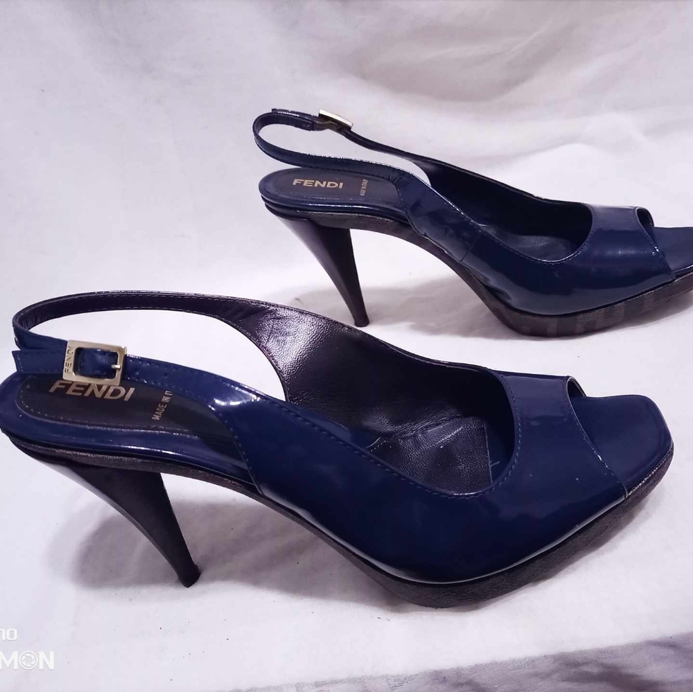 Fendi Sandals - Picture 3 of 3